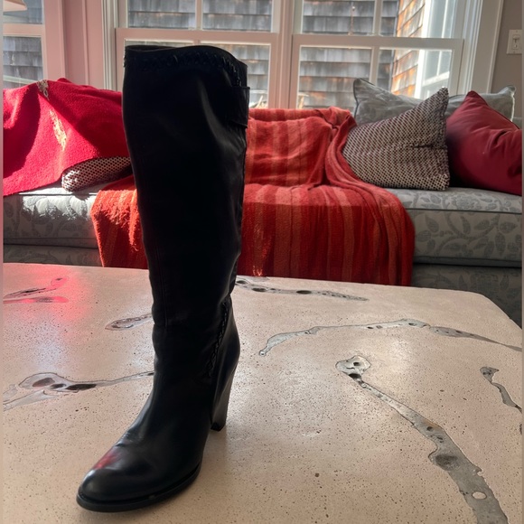 NWOT gorgeous soft leather boots - Picture 9 of 9
